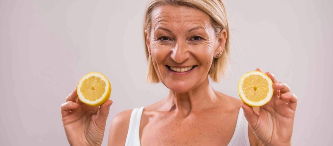 Le citron contre les rides : vrai ou faux ? Le citron contre les rides : vrai ou faux ?